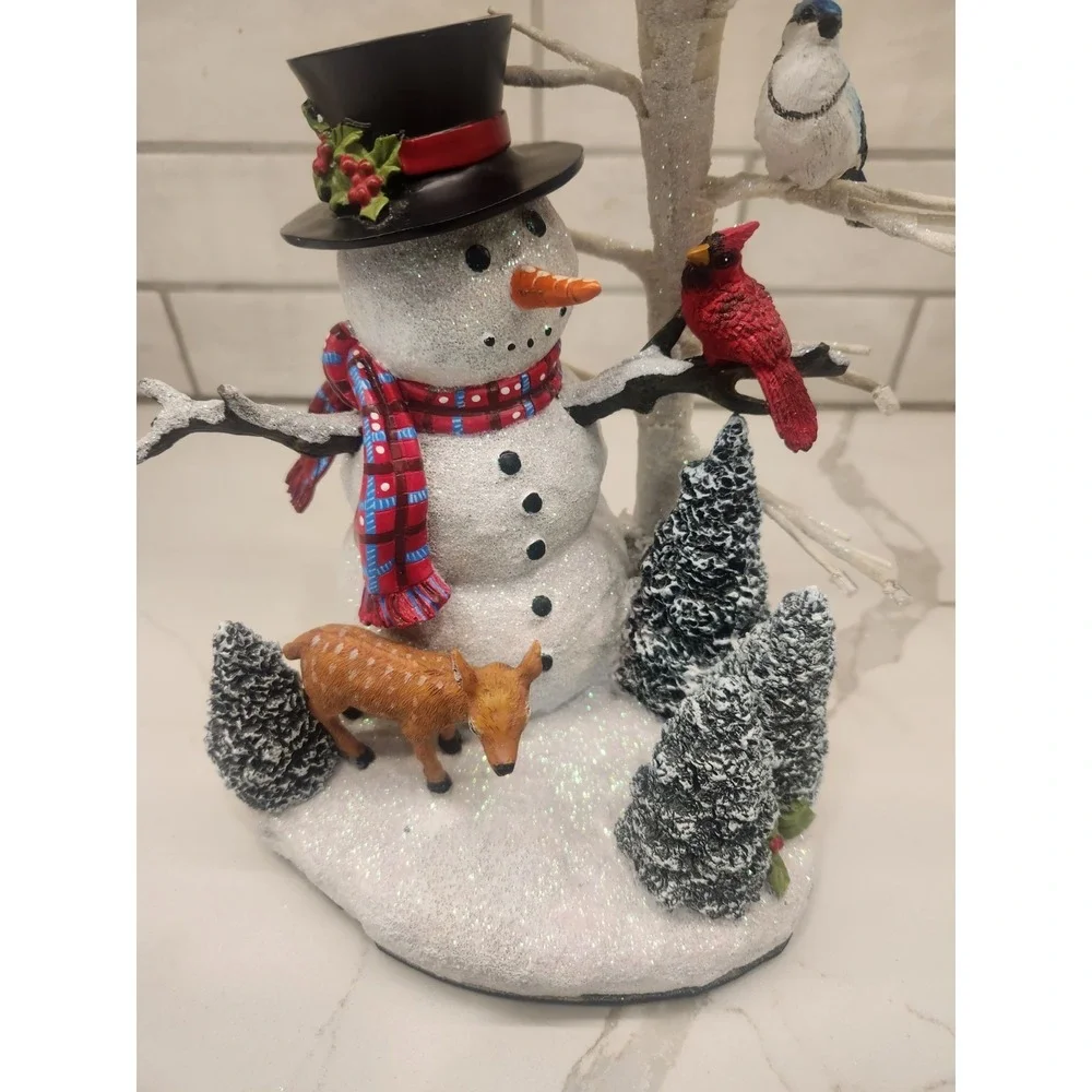 Bradford Exchange Winters Gathering Illuminated Musical Figurine See Description